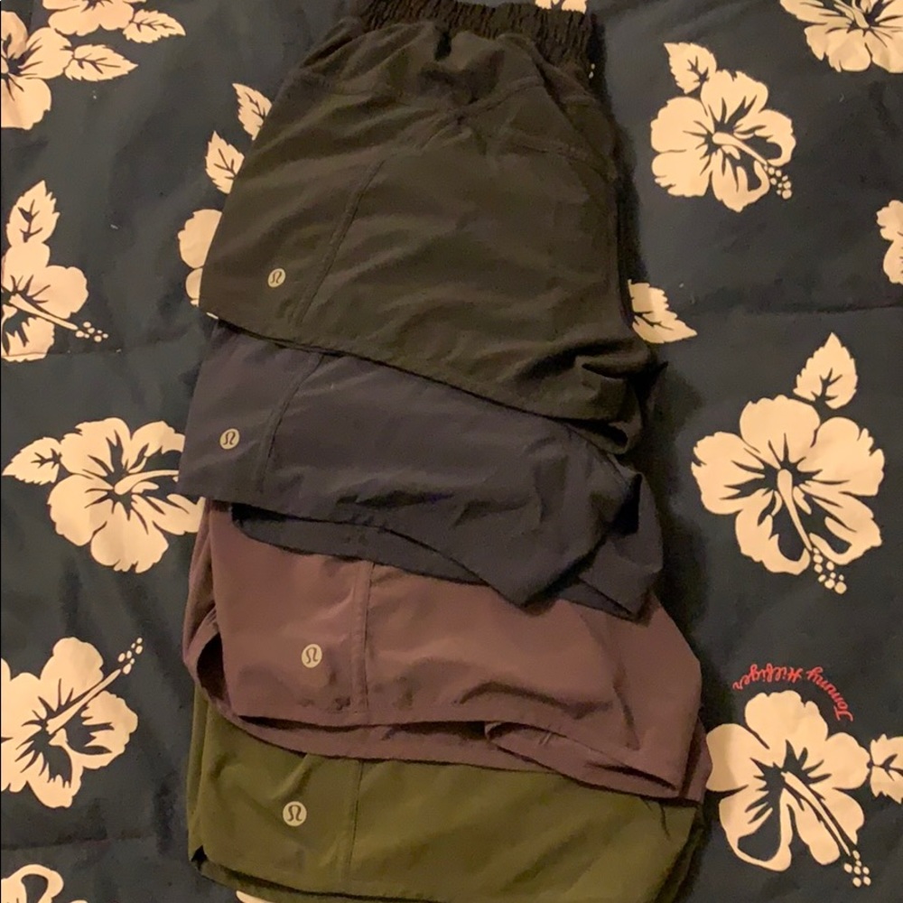 Lululemon Tracker shorts Set of 4 (10)